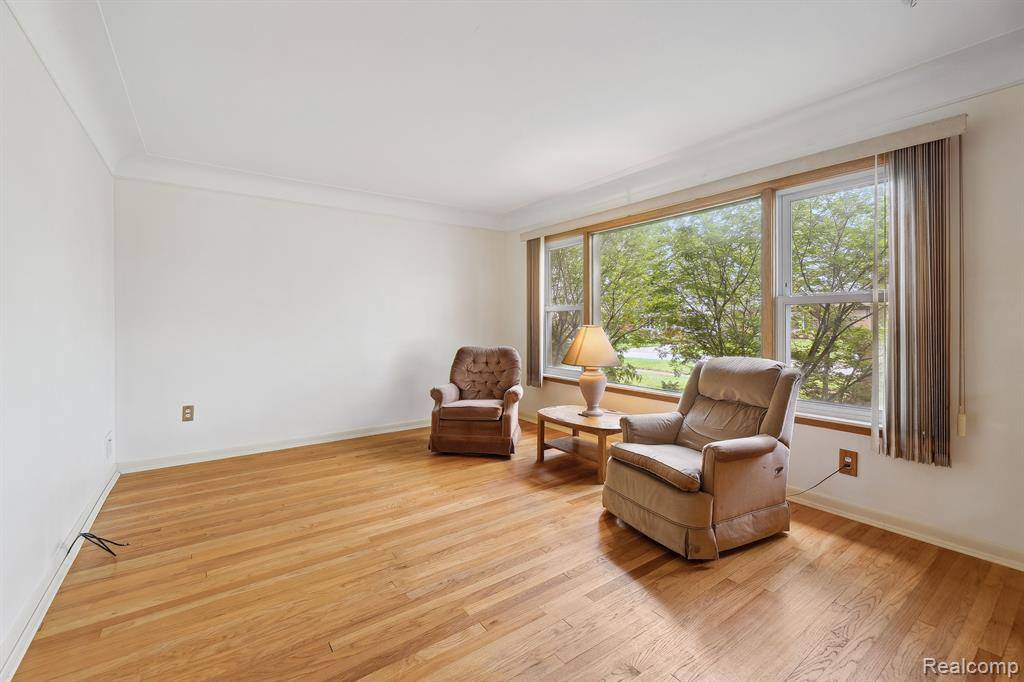 Southgate, MI 48195,13380 EDISON Street