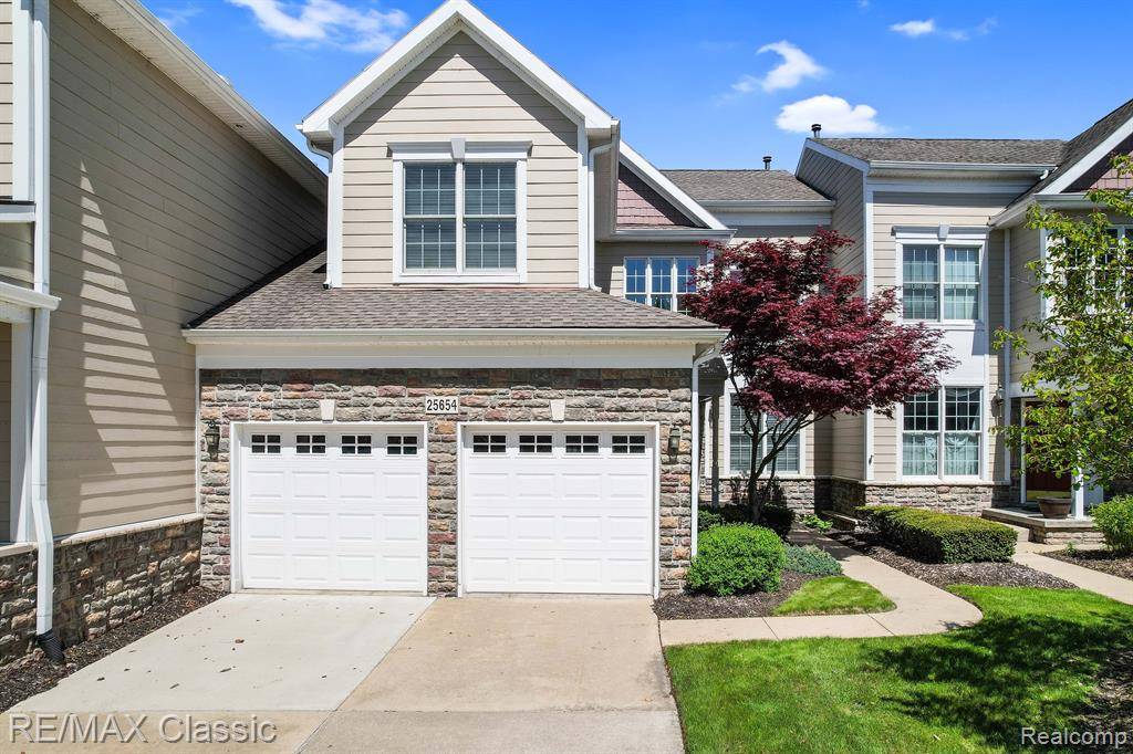 25654 ISLAND LAKE Drive, Novi, MI