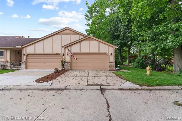 Clinton Twp, MI 48038,42269 BIRCH TREE Lane