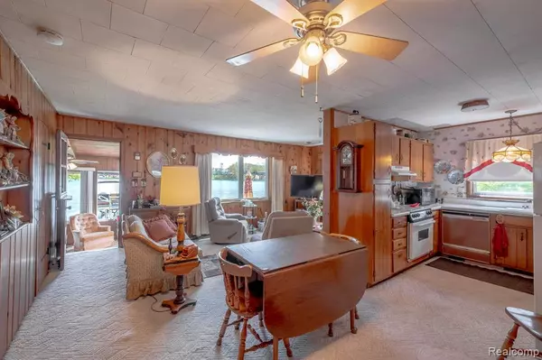 Linden, MI 48451,15235 MARL Drive
