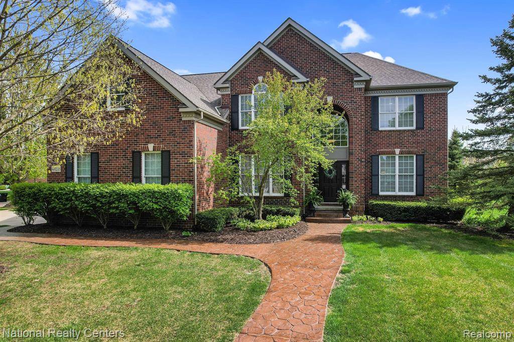 49235 BRAEBURN Lane, Novi, MI