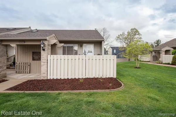 South Lyon, MI 48178,62310 ARLINGTON CIRCLE