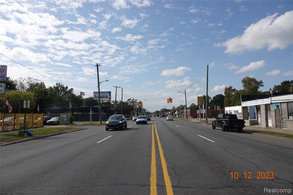 Detroit, MI 48219,18926 W MCNICHOLS Road