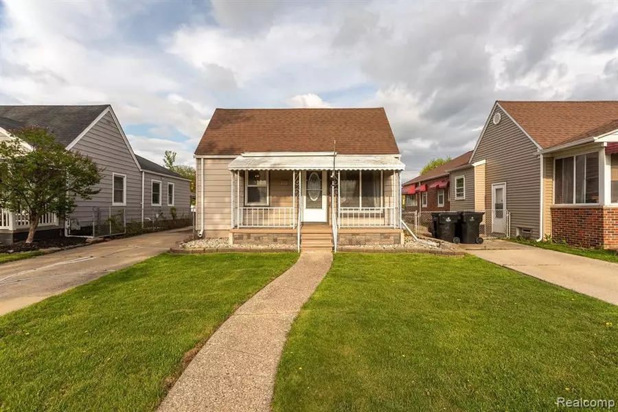 3827 22ND Street, Wyandotte, MI 48192