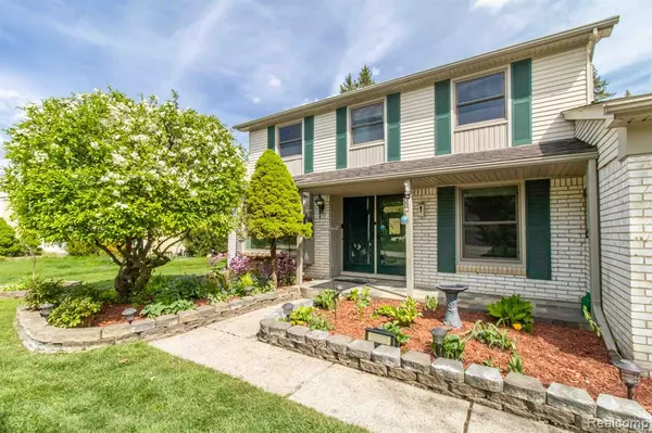 Troy, MI 48098,1830 FLEMINGTON Drive