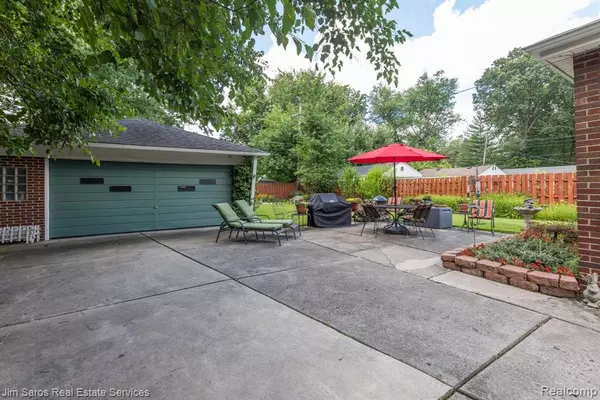 Harper Woods, MI 48225,20322 Woodmont