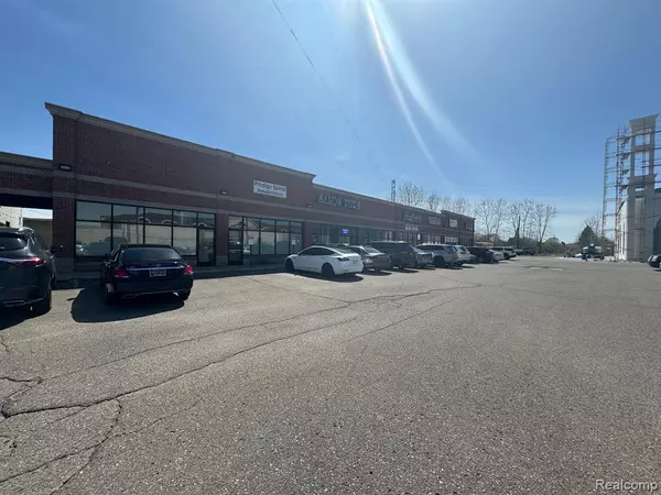 Dearborn, MI 48126,6307-6309 Schaefer Road