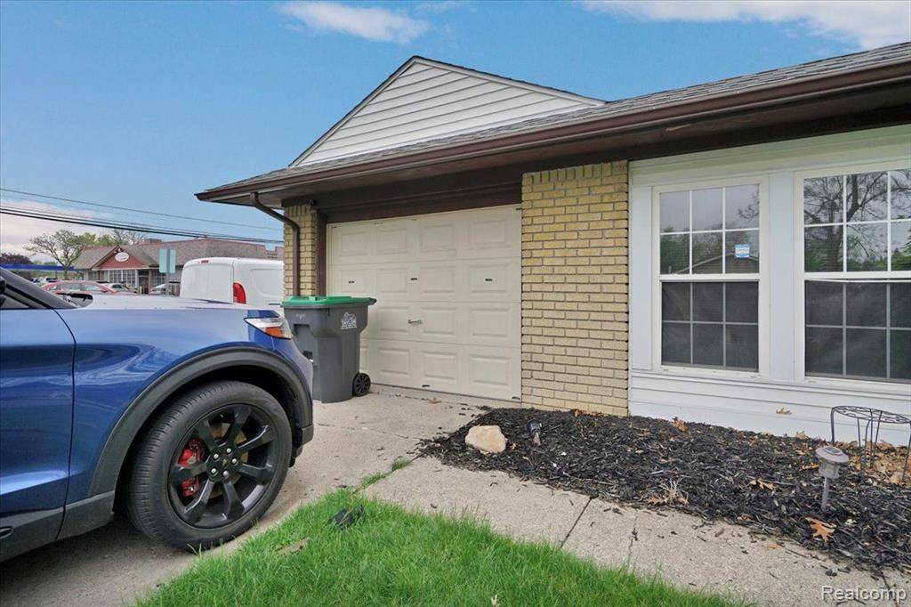Taylor, MI 48180,6854 HARDING Street