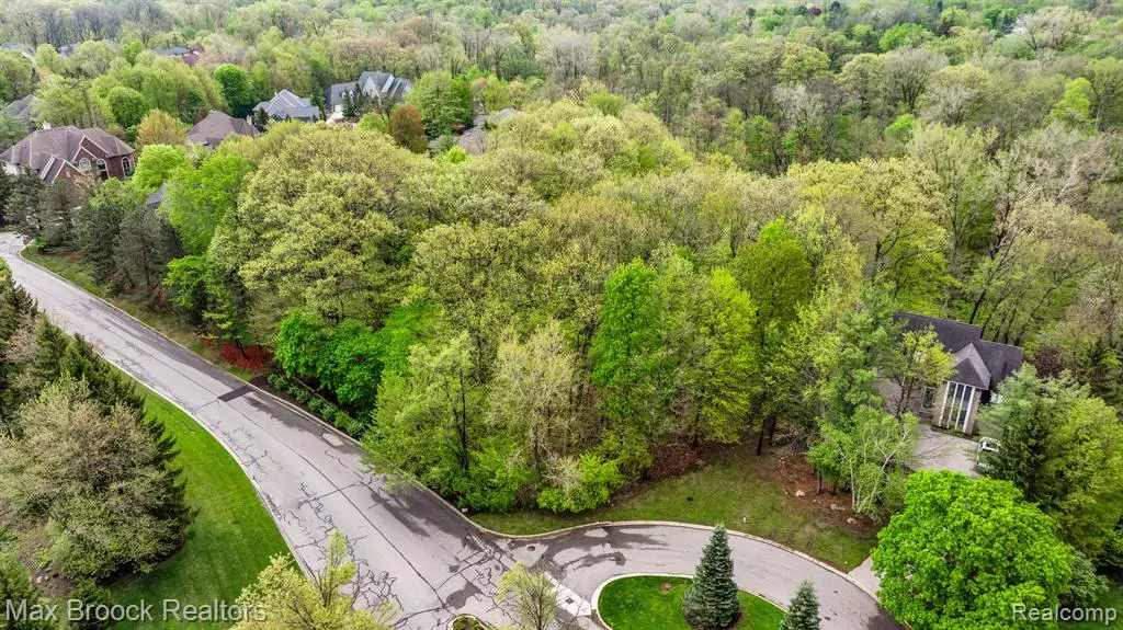 00000 Hampstead Boulevard, Farmington Hills, MI 48331