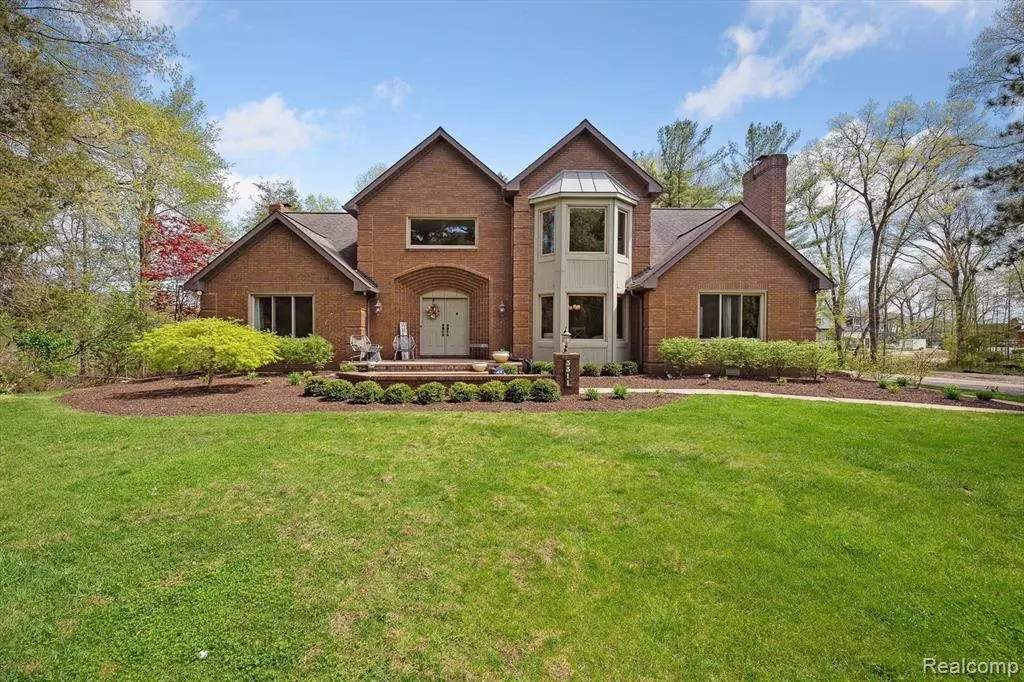 Howell, MI 48843,3311 MERROW Lane