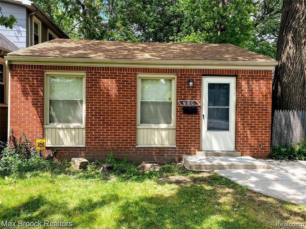 358 W BENNETT Avenue, Ferndale, MI 48220