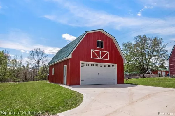 Holly, MI 48442,3190 W RATTALEE LAKE Road