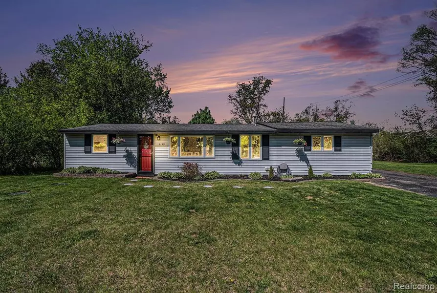 2149 HOEFT Drive, Commerce Twp, MI 48390