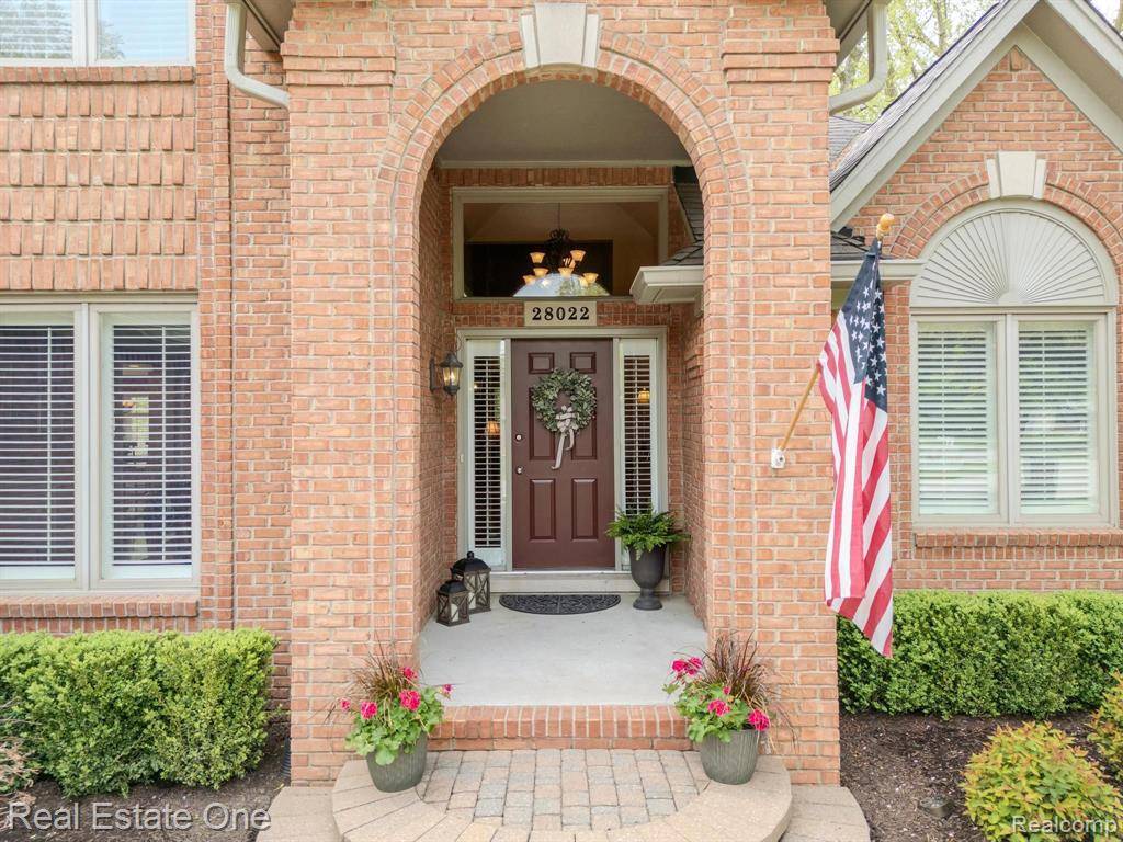 Harrison Township, MI,28022 ASHLAND Avenue