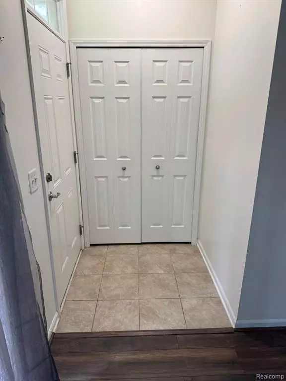 Canton, MI 48188,2322 ARCADIA Drive