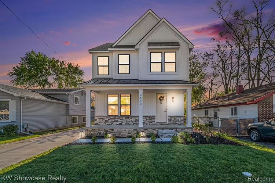 3542 ROYAL Avenue, Berkley, MI 48072