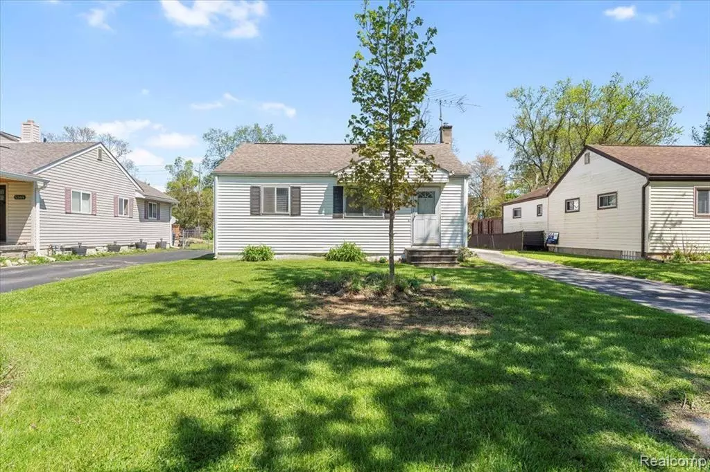 Clarkston, MI,5334 DRAYTON Road
