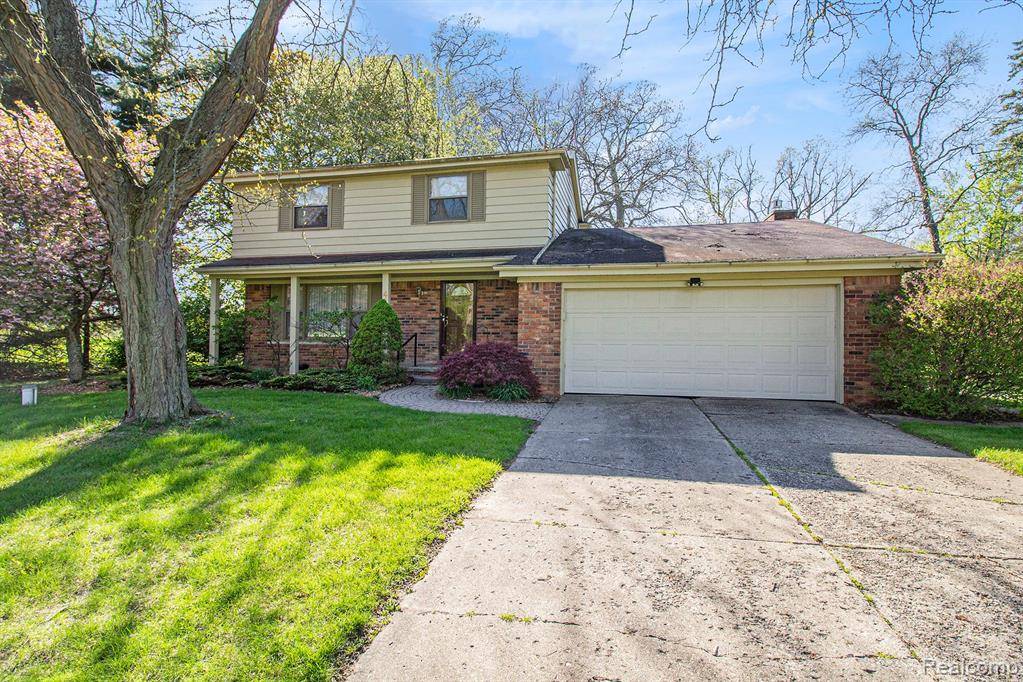 4196 CRESTKNOLL Drive, Grand Blanc, MI 48439