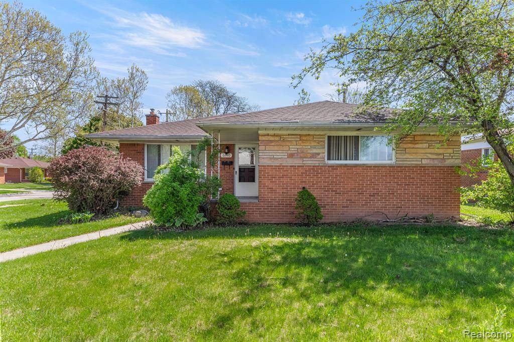 6240 SHADOWLAWN Street, Dearborn Heights, MI 48127