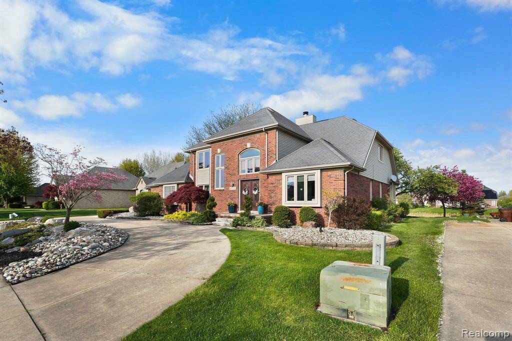 Shelby Twp, MI 48315,47352 DOVE Court
