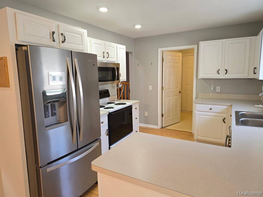 Clinton Twp, MI 48038,42341 PARK RIDGE Way