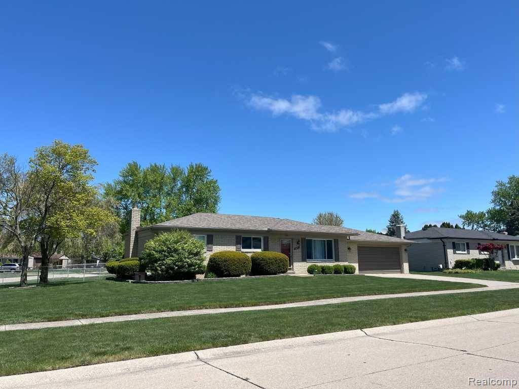 Sterling Heights, MI 48313,14111 HILLSDALE Drive