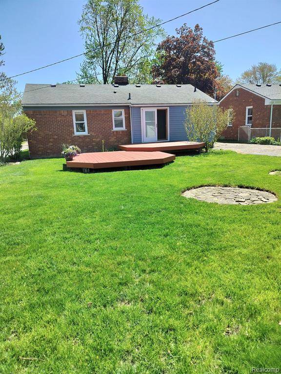 Livonia, MI 48150,9909 BROOKFIELD Street
