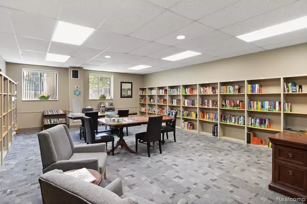 Dearborn, MI 48124,21800 MORLEY Avenue