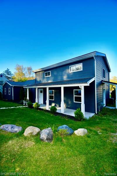 2670 KINGSTON Road, Leonard, MI 48367