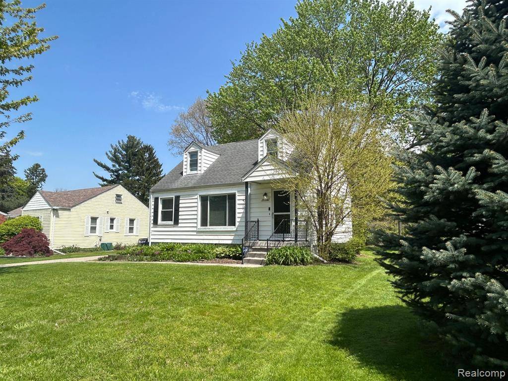 45300 N BRANCH Street, Macomb, MI 48042