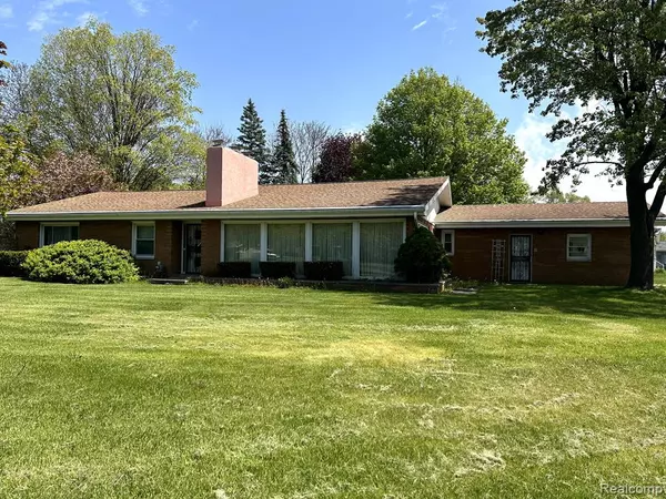 Burton, MI 48509,4475 THORNAPPLE Circle