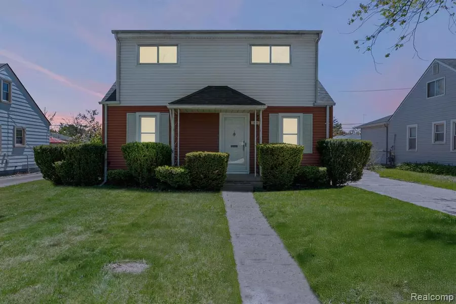 24401 POWERS Avenue, Dearborn Heights, MI 48125