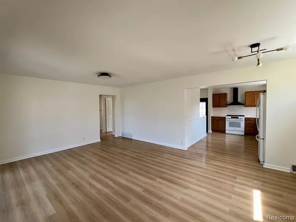 Madison Heights, MI 48071,29536 TAWAS Street