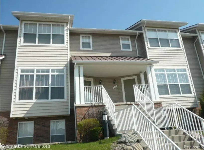 11702 WEINGARTZ E, Utica, MI 48315