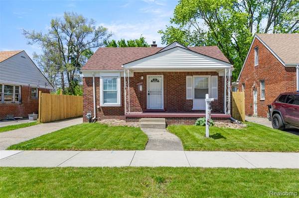 19327 SUNSET Street, Detroit, MI 48234