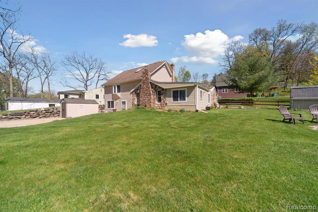 Pinckney, MI 48169,5780 ELVIRA