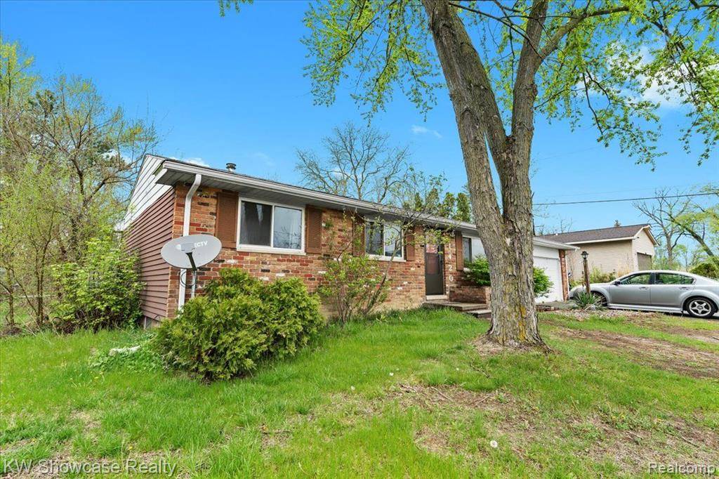 Wolverine Lake, MI 48390,1420 DELMONTE Street