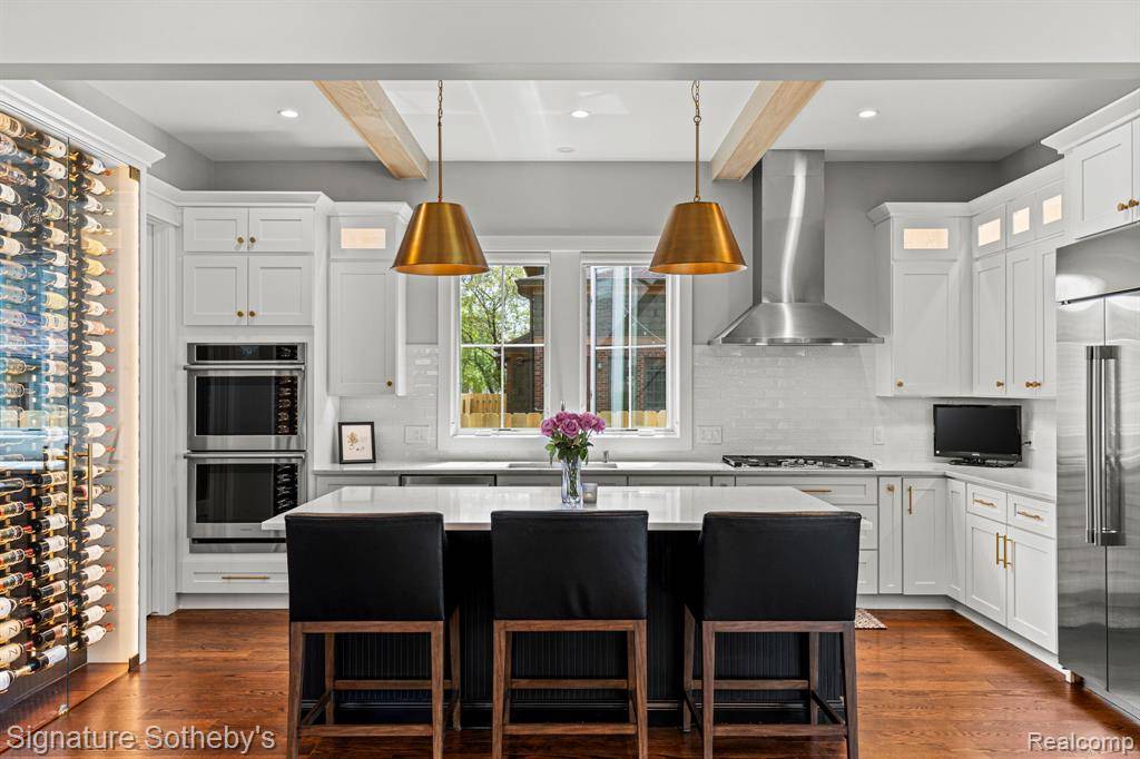 Birmingham, MI 48009,1486 CEDAR Drive