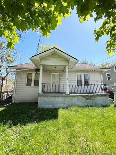 2612 MAPLEWOOD Avenue, Flint, MI 48506