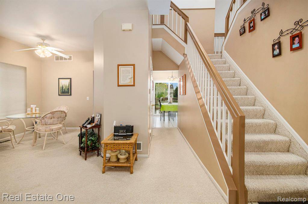 Belleville, MI 48111,328 OXFORD COURT