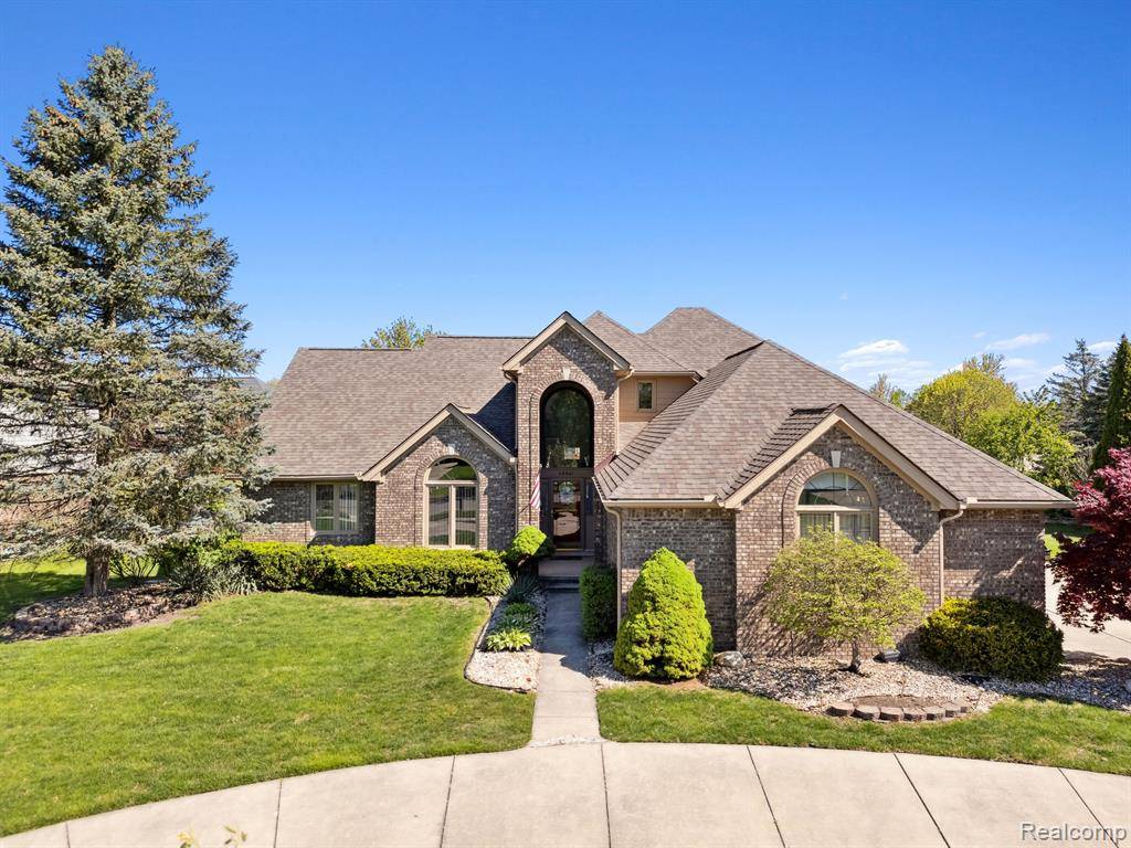 46941 SOUTHGATE Drive, Canton, MI 48188