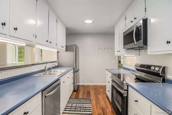 East Lansing, MI 48823,1132 SABRON Drive