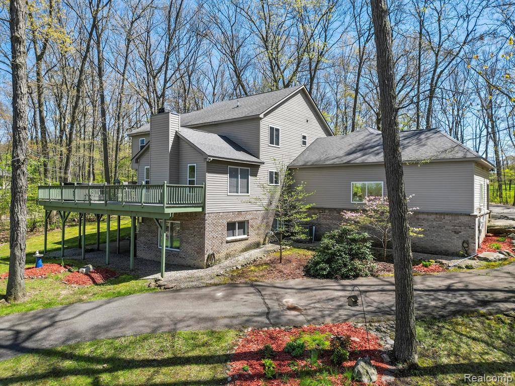 Holly, MI 48442,7111 TUCKER Road