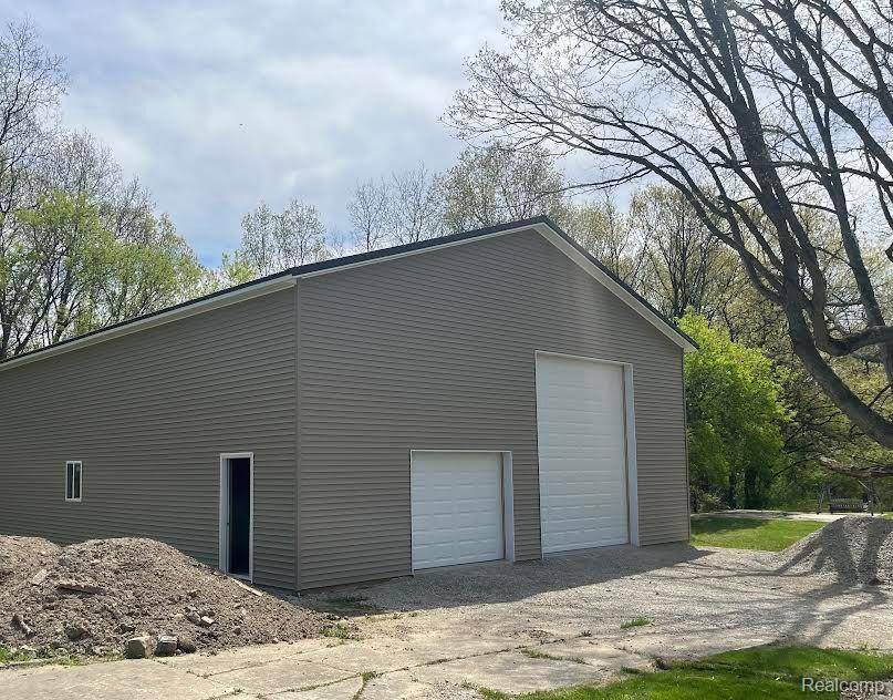6910 RIDGEWOOD Road, Clarkston, MI