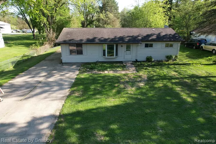 5105 KELLY Road, Flint, MI 48504