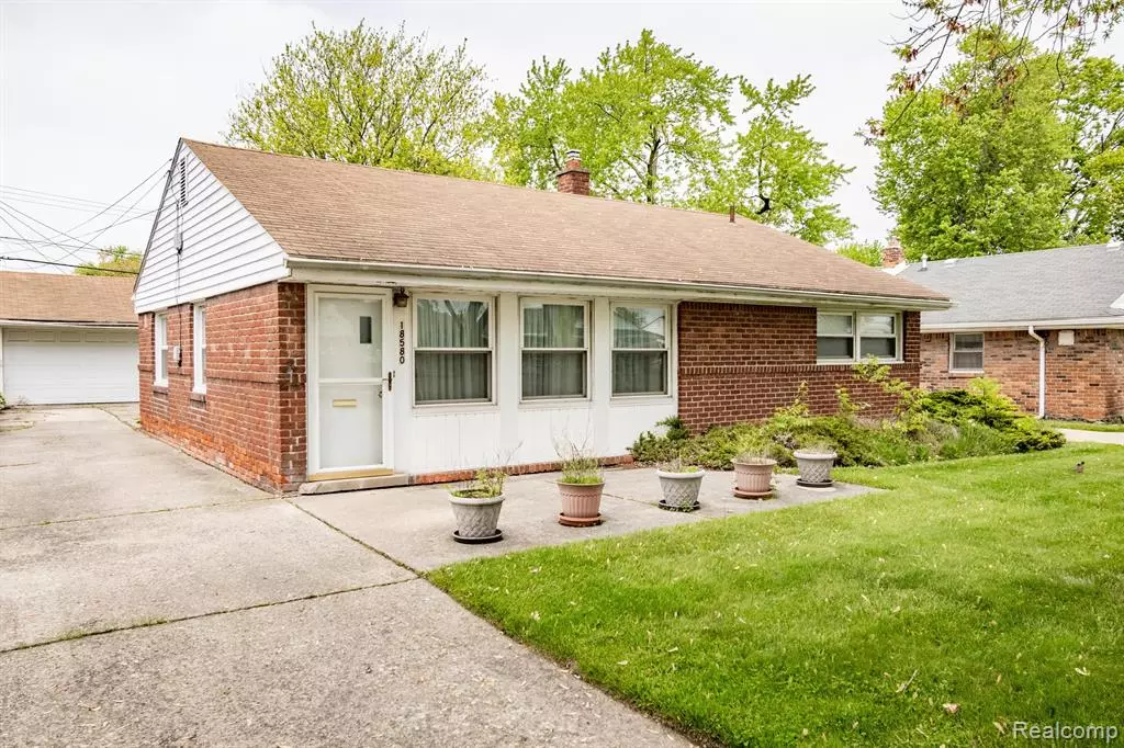 Riverview, MI 48193,18580 HINTON Street