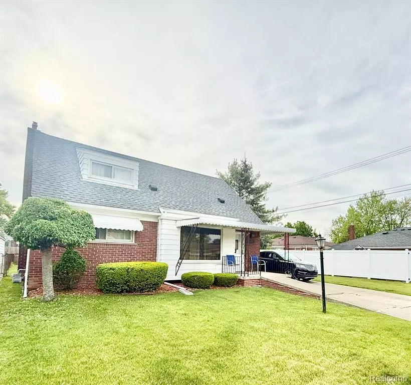 Allen Park, MI 48101,9222 FOX Avenue