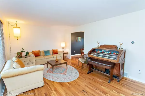 Madison Heights, MI 48071,31712 MADISON Avenue