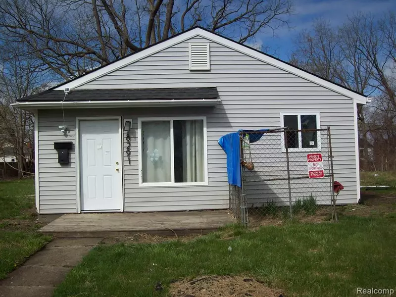 8291 METTETAL Street, Detroit, MI 48228