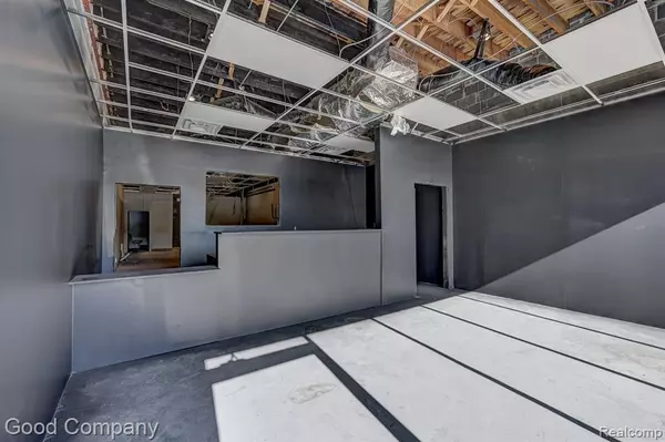 Detroit, MI 48221,18957 LIVERNOIS Avenue